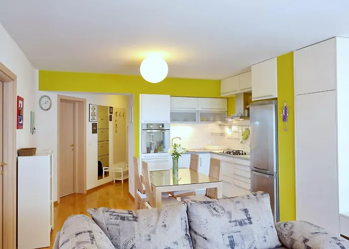 Bluebell Mit Privatem Parkplatz By Interhome Apartment