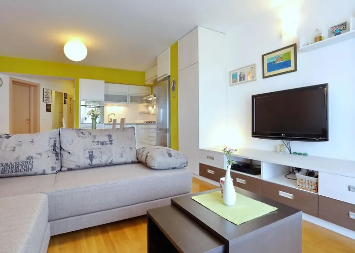 Bluebell Mit Privatem Parkplatz By Interhome Apartment *