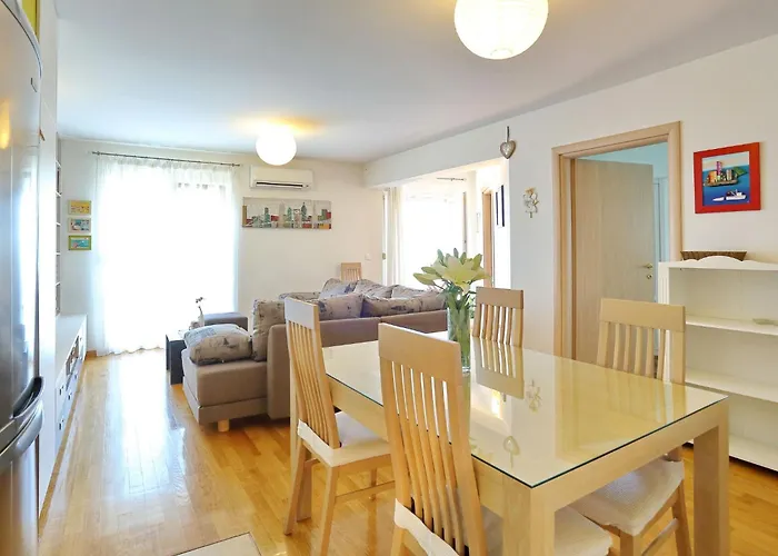 Bluebell Mit Privatem Parkplatz By Interhome Апартаменты Задар