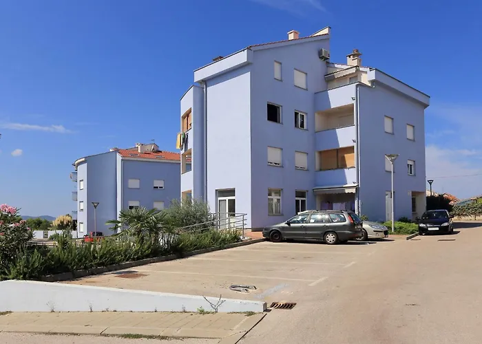 Bluebell Mit Privatem Parkplatz By Interhome Apartment *